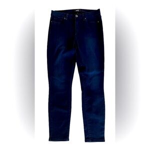 PAIGE Blue Straight Leg Hoxton Ankle Jeans Timeless Style
